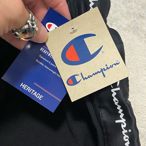 NWT Men’s Size Medium Champion Drawstring Striped Logo Print Jersey Shorts Black - Picture 9 of 12